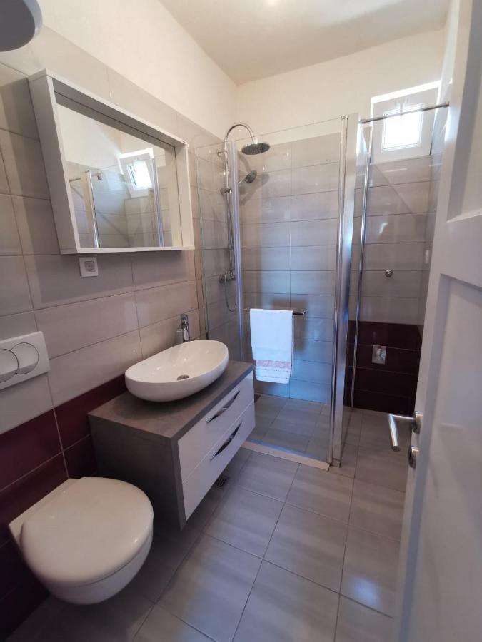 Apartment Nera Омиш Экстерьер фото